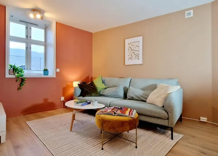 Heart Of Great View From Patio Renovated Bergen