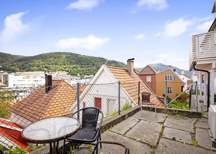 Heart Of Great View From Patio Renovated * Bergen