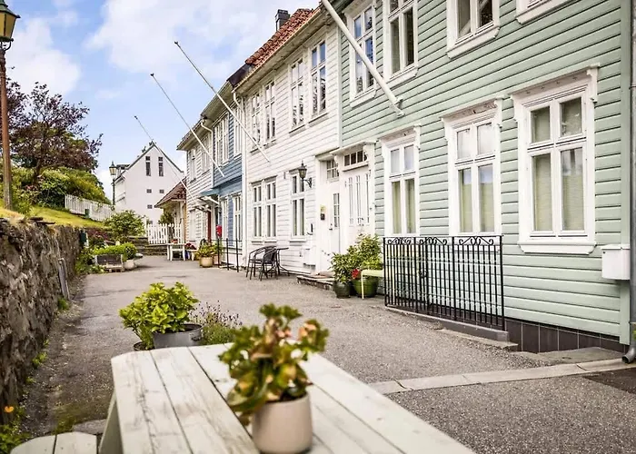 Heart Of Great View From Patio Renovated * Bergen