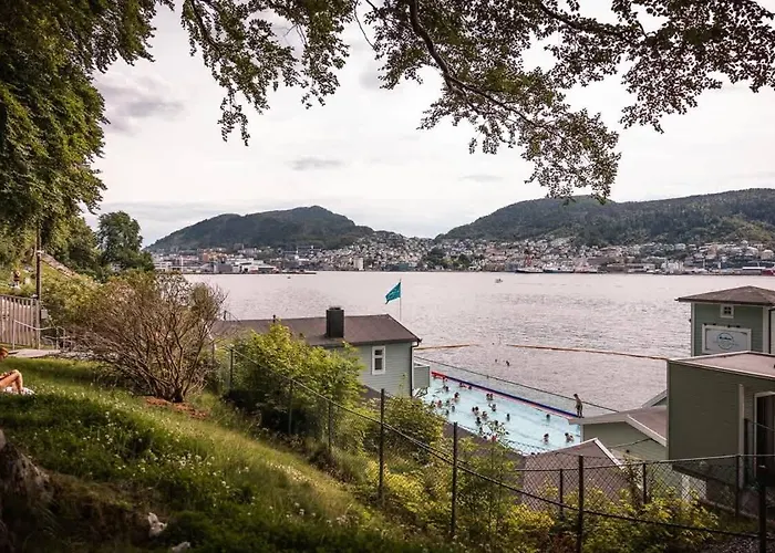 Сasa de vacaciones Heart Of Great View From Patio Renovated Bergen